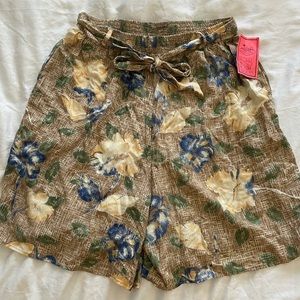 Vintage Women’s Shorts Floral Large